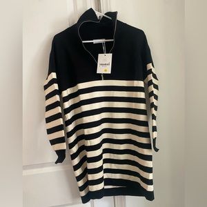 Amazing black/ white long sweater!!!